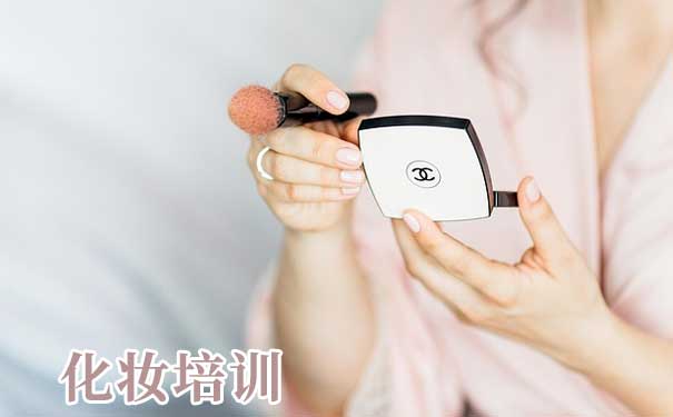 保定东方技工学校地址